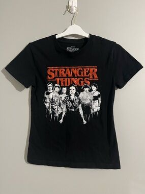 Netflix Stranger Things Season 3 Cast Graphic T-Shirt.